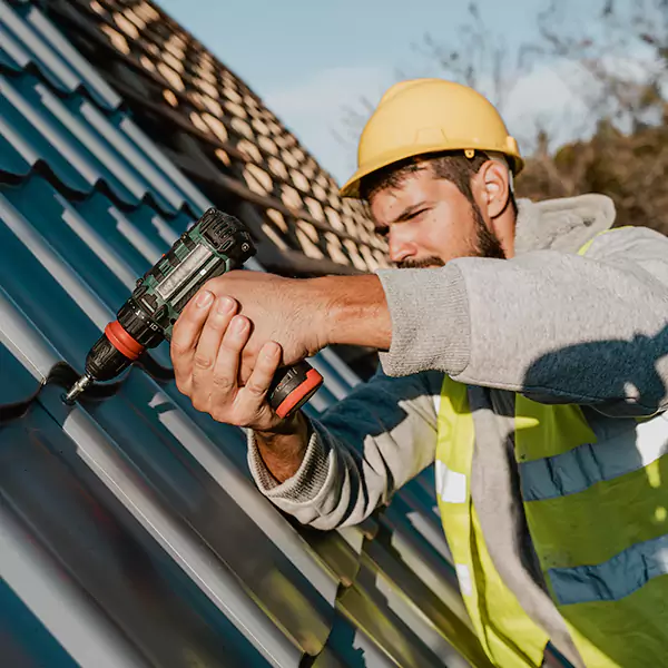 Why New Lenox Homeowners Choose New Lenox Roofing Pro for Steel Roof Repair Service?